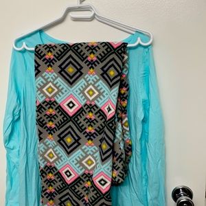 I am selling a pajama set.